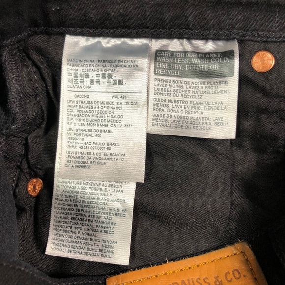 Levi’s Ribcage Black raw hem shorts button fly - Picture 7 of 8